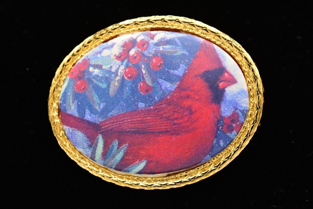 Vintage Christmas Cardinal Pin Brooch Winter Bird Scene Oval Holiday 1980s BinAC